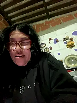 dafne19  online show from November 2025 05:33:01 AM