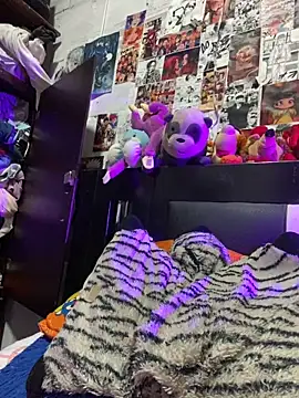 dafne19  online show from February 2026 04:23:01 AM