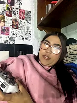 dafne19  online show from December 2025 05:45:02 AM