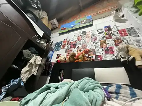 dafne19  online show from March 2026 04:07:01 AM