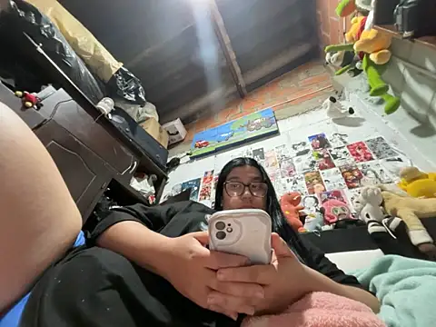 dafne19  online show from March 2026 04:35:02 AM