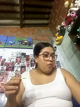 dafne19  online show from December 2025 05:10:01 AM