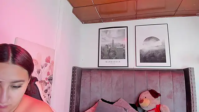 Alaia Cute online show from November 2025 03:51:02 AM