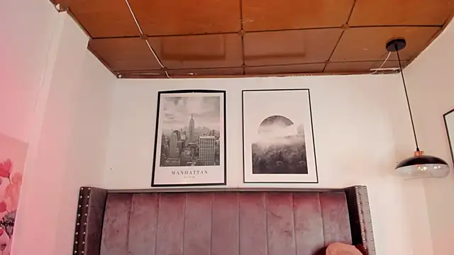 Alaia Cute online show from November 2025 03:42:02 AM