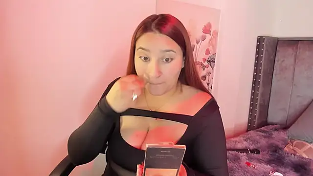 Alaia Cute online show from November 2025 03:10:01 AM