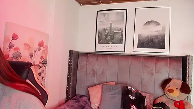 Alaia Cute online show from November 2025 03:10:02 AM