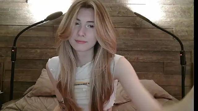 Snapshot of ErikaShyy chatting on March 2025 11:43:01 AM ErikaShyy online show from March 2025 11:43:01 AM