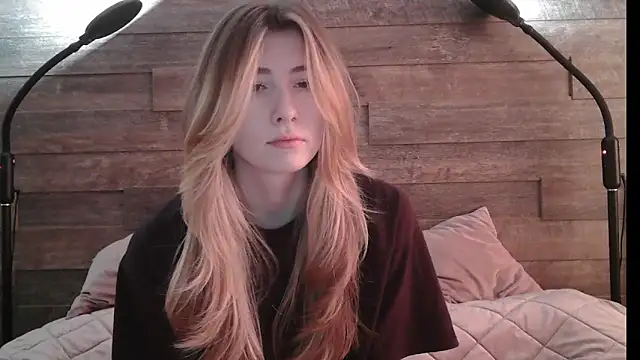 Snapshot of ErikaShyy chatting on February 2025 07:12:02 AM ErikaShyy online show from February 2025 07:12:02 AM