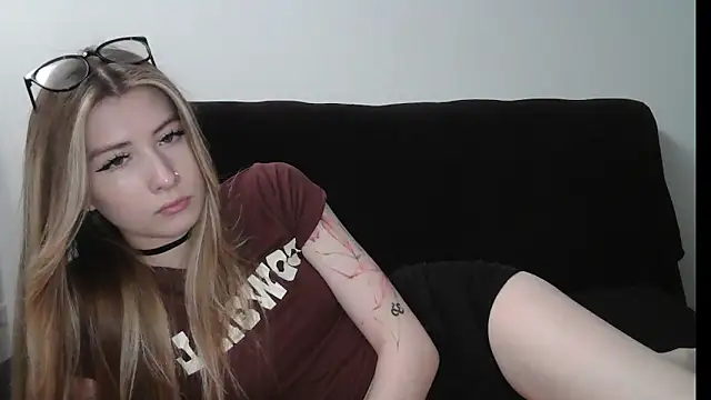 ErikaShyy online show from February 2026 10:12:01 AM