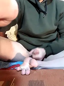 BarefootOmg online show from February 2026 04:39:02 PM