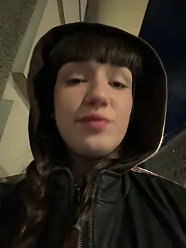 Sophie Avory online show from March 2025 06:01:02 PM