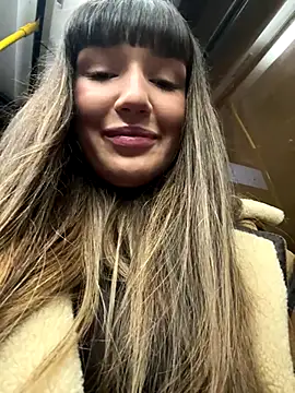 Sophie Avory online show from December 2025 04:38:01 PM