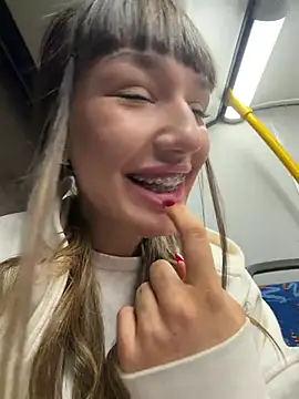 Sophie Avory online show from February 2026 05:31:01 PM