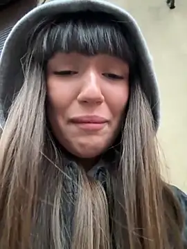 Sophie Avory online show from November 2025 12:27:01 PM