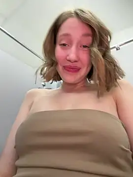 Snapshot of Sophie_Avory chatting on May 2026 06:27:02 PM Sophie Avory online show from May 2026 06:27:02 PM