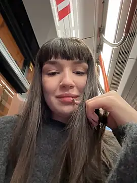 Sophie Avory online show from February 2025 05:29:01 PM