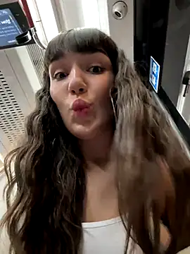 Sophie Avory online show from September 2025 05:24:01 PM