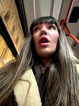 Sophie Avory online show from November 2025 08:20:01 PM