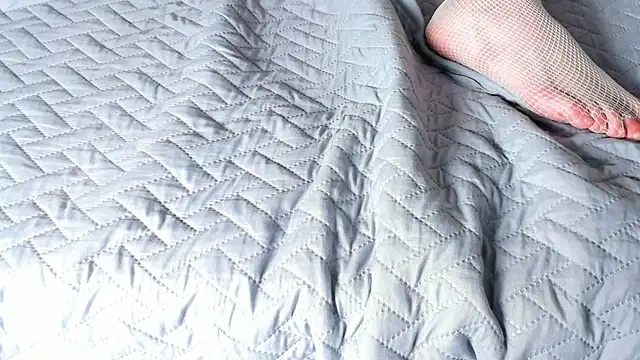 LiaFlowers online show from February 2025 06:08:01 AM