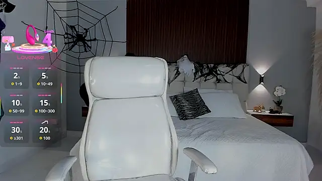 Emma23   online show from October 2025 06:58:02 AM