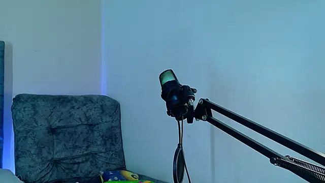 GabrielaMK online show from November 2025 11:48:01 AM