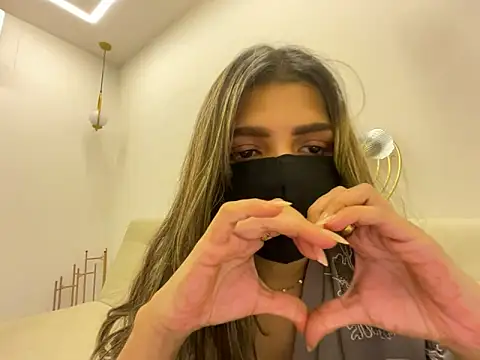 MaYaa  11 online show from April 2026 07:13:02 AM