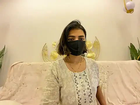 MaYaa  11 online show from February 2025 01:14:01 PM