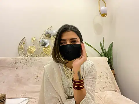 MaYaa  11 online show from February 2025 12:14:02 PM