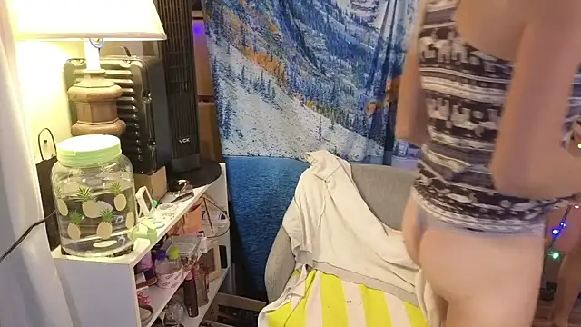 cunty tranny lydia online show from March 2025 04:56:02 AM