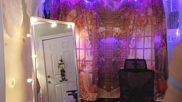 cunty tranny lydia online show from October 2025 05:06:02 AM