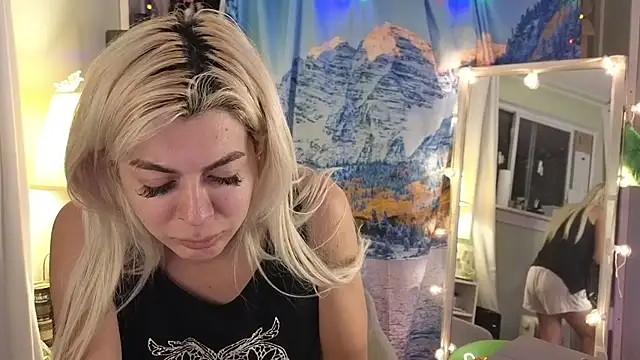 cunty tranny lydia online show from February 2025 05:40:01 AM