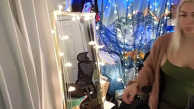 cunty tranny lydia online show from February 2026 05:32:01 AM