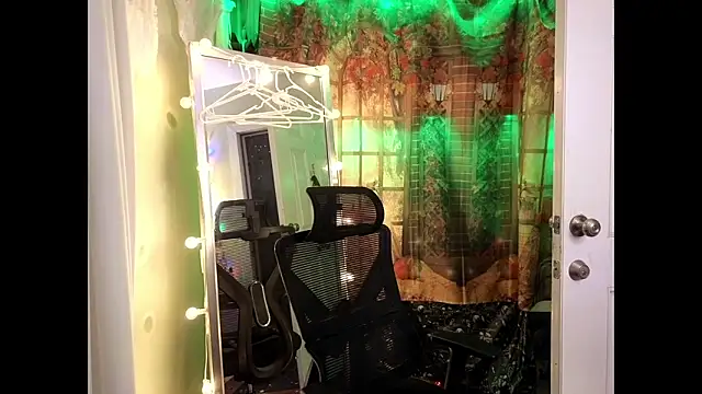 cunty tranny lydia online show from October 2025 04:46:01 AM