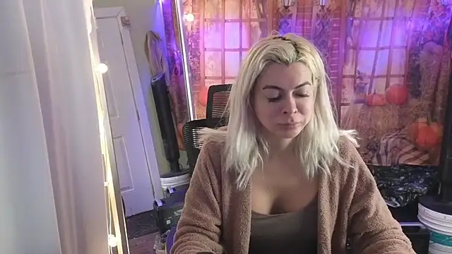 cunty tranny lydia online show from December 2025 05:32:02 AM