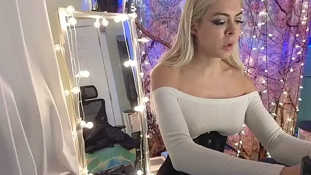 cunty tranny lydia online show from March 2026 05:44:01 AM