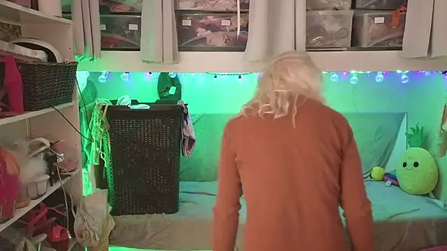 cunty tranny lydia online show from December 2025 06:56:02 AM