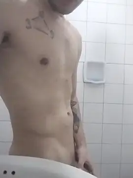 Snapshot of richnd333 chatting on September 2025 05:13:02 PM richnd333 online show from September 2025 05:13:02 PM