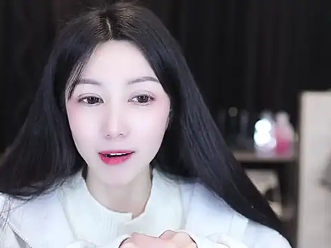 Nuyoah-77 online show from December 2025 01:57:01 PM