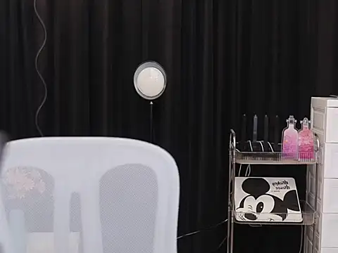 Nuyoah-77 online show from October 2025 04:28:01 PM