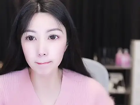 Nuyoah-77 online show from October 2025 04:25:02 PM