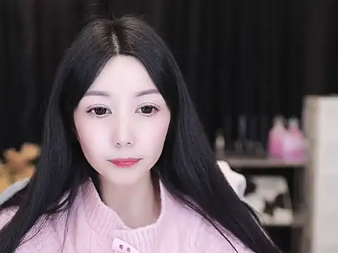 Nuyoah-77 online show from November 2025 04:00:01 PM