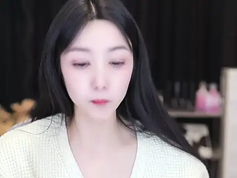 Nuyoah-77 online show from November 2025 02:00:02 PM