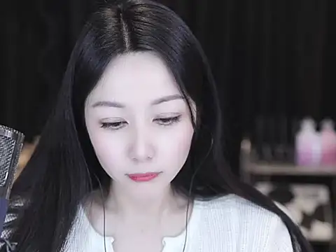 Nuyoah-77 online show from March 2026 01:56:01 PM