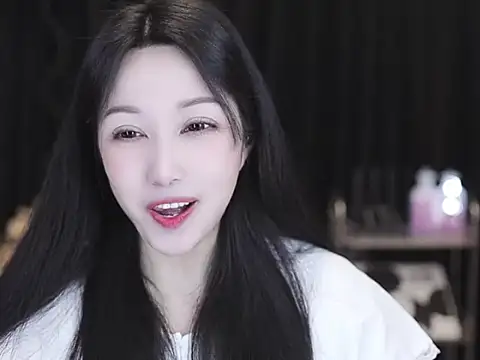 Nuyoah-77 online show from March 2026 08:32:01 AM