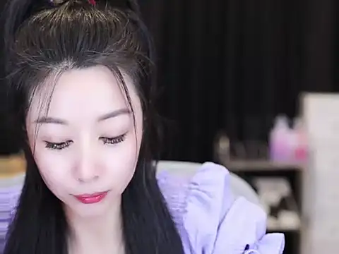 Nuyoah-77 online show from September 2025 04:49:02 PM