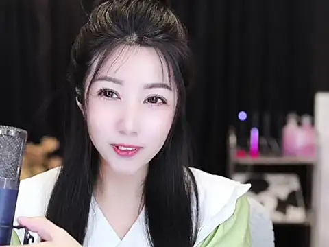 Nuyoah-77 online show from September 2025 04:55:02 PM