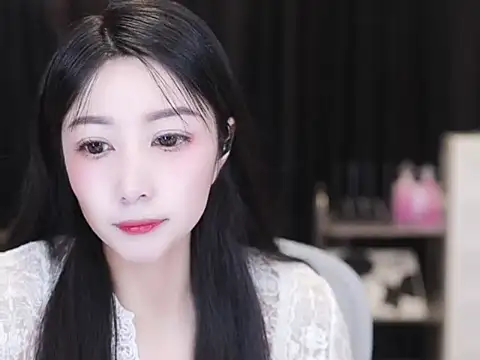 Nuyoah-77 online show from October 2025 04:41:01 PM