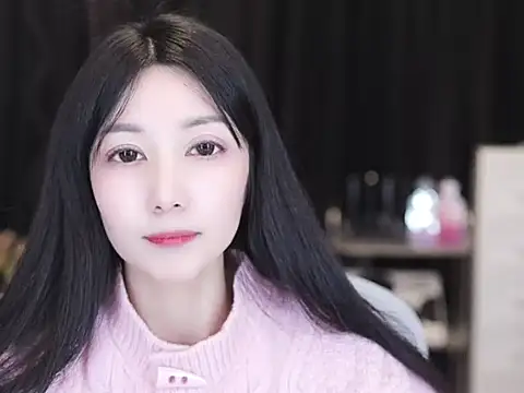 Nuyoah-77 online show from December 2025 02:22:02 PM