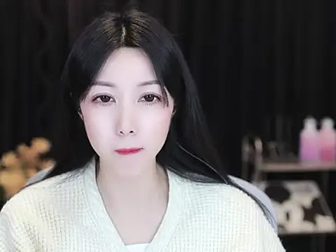 Nuyoah-77 online show from January 2026 01:47:01 PM