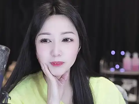 Nuyoah-77 online show from April 2026 03:41:01 AM